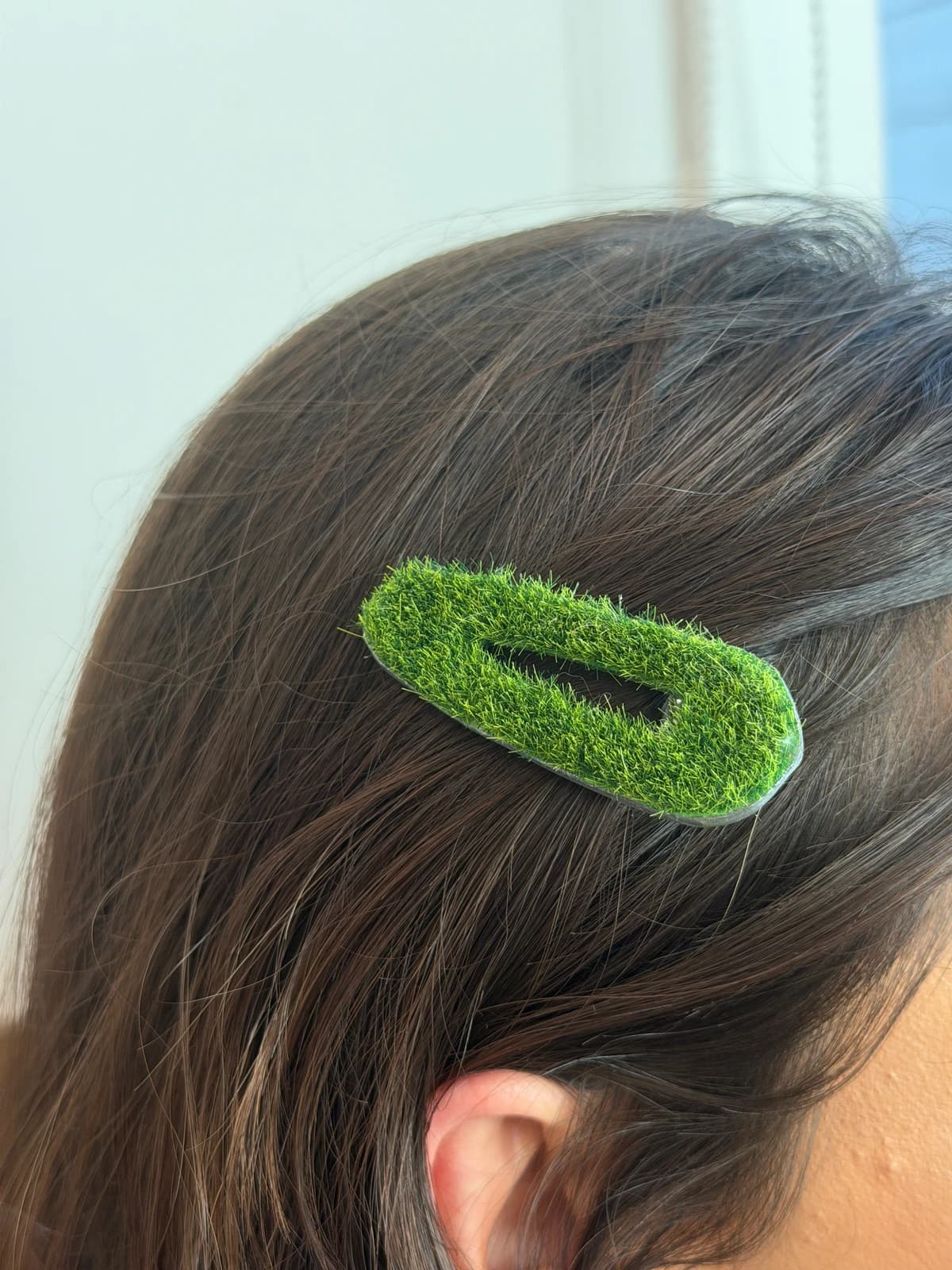 GRASS HAIRCLIP view 4
